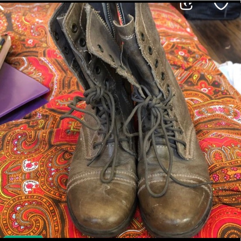 Steve Madden boots